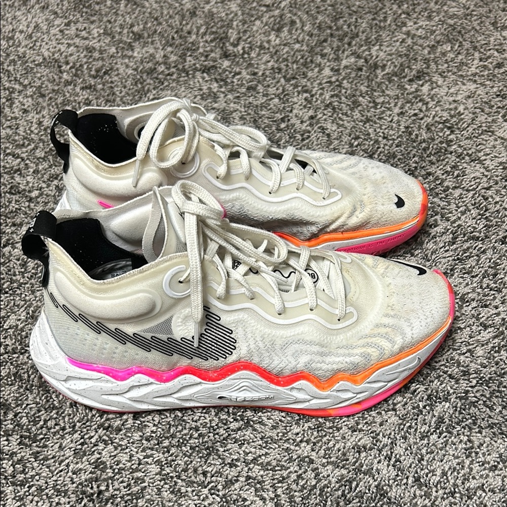 Nike G.T. Run basketball shoes